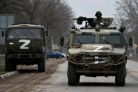 Військові витрати РФ зросли на 30%: можливий рекорд понад 9% ВВП