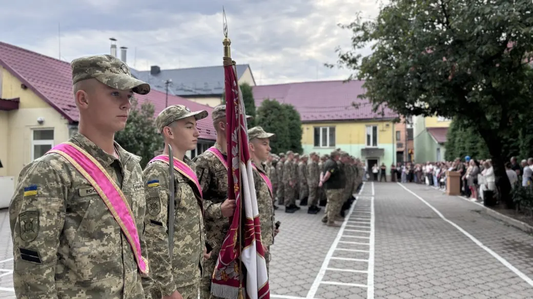 У Мукачівському військовому ліцеї за парти сіли 162 учні