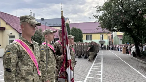 У Мукачівському військовому ліцеї за парти сіли 162 учні