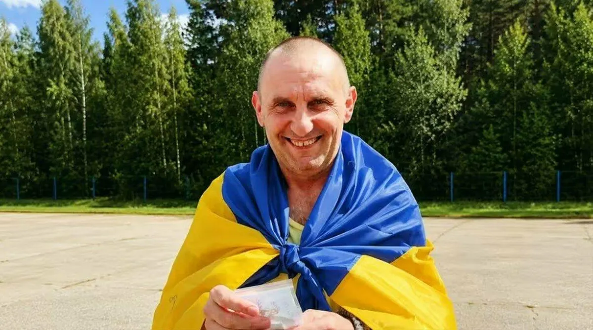 На Тернопільщину після полону повернувся захисник Сергій Бойчук