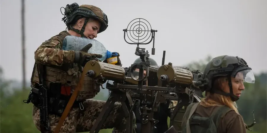 У ЦПД спростували плани мобілізації жінок в Україні
