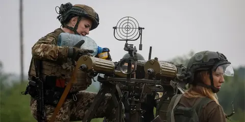 У ЦПД спростували плани мобілізації жінок в Україні