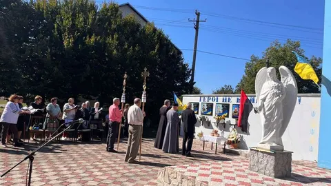 На Тернопільщині відкрили меморіальну дошку Володимиру Сломі