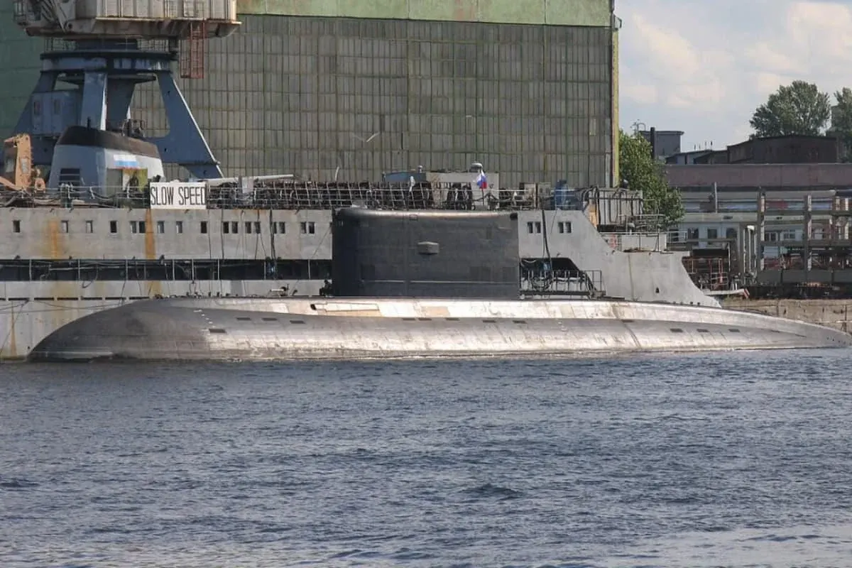 ВМС: два підводні човни РФ у Новоросійську не можуть повноцінно виходити в море