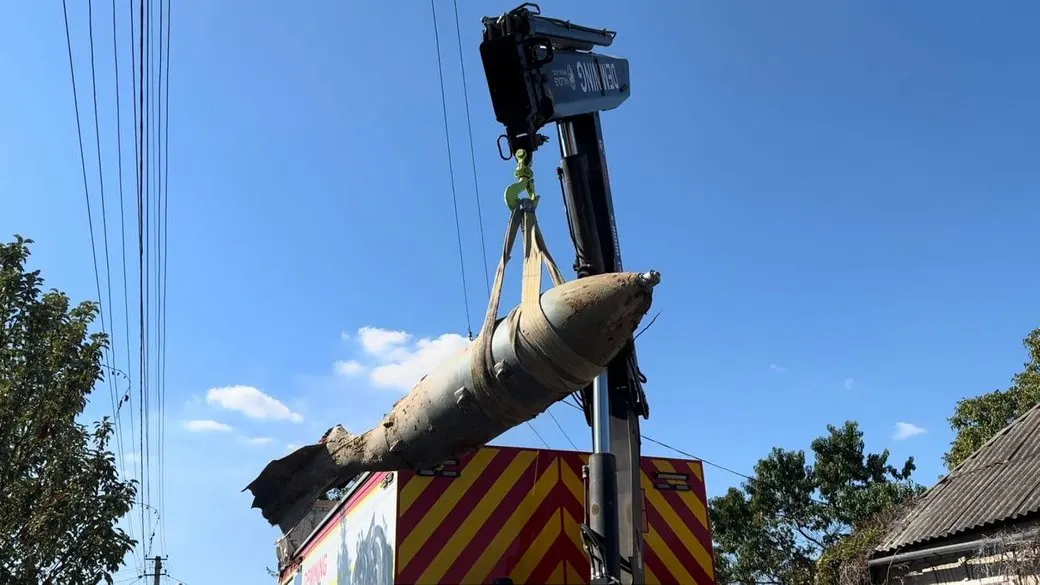 Наслідки авіаударів по Запорізькому району: двоє загиблих, один поранений