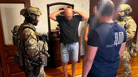 Екскерівників Мукачівського ТЦК затримали через незаконне списання 1577 чоловікі