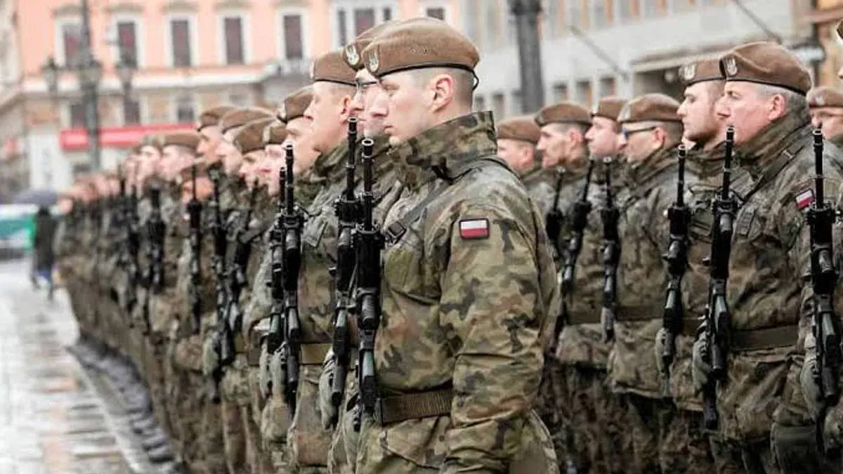 Поляки масово отримують мобілізаційні картки — що відомо