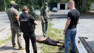 У Житомирі затримали ексконтрактника ЗСУ за продаж гранат і патронів