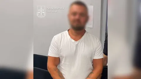 У Чернівцях чоловікові повідомили про підозру в побитті військового