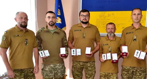На Тернопільщині відзначили чотирьох військових нагрудними знаками