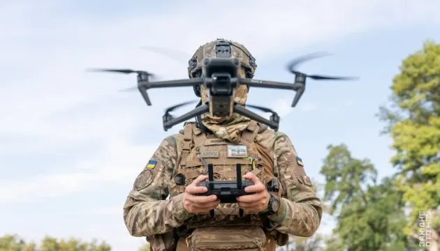 Нацгвардієць «Хвиля» зупинив штурм на Покровському напрямку та вивіз пораненого побратима