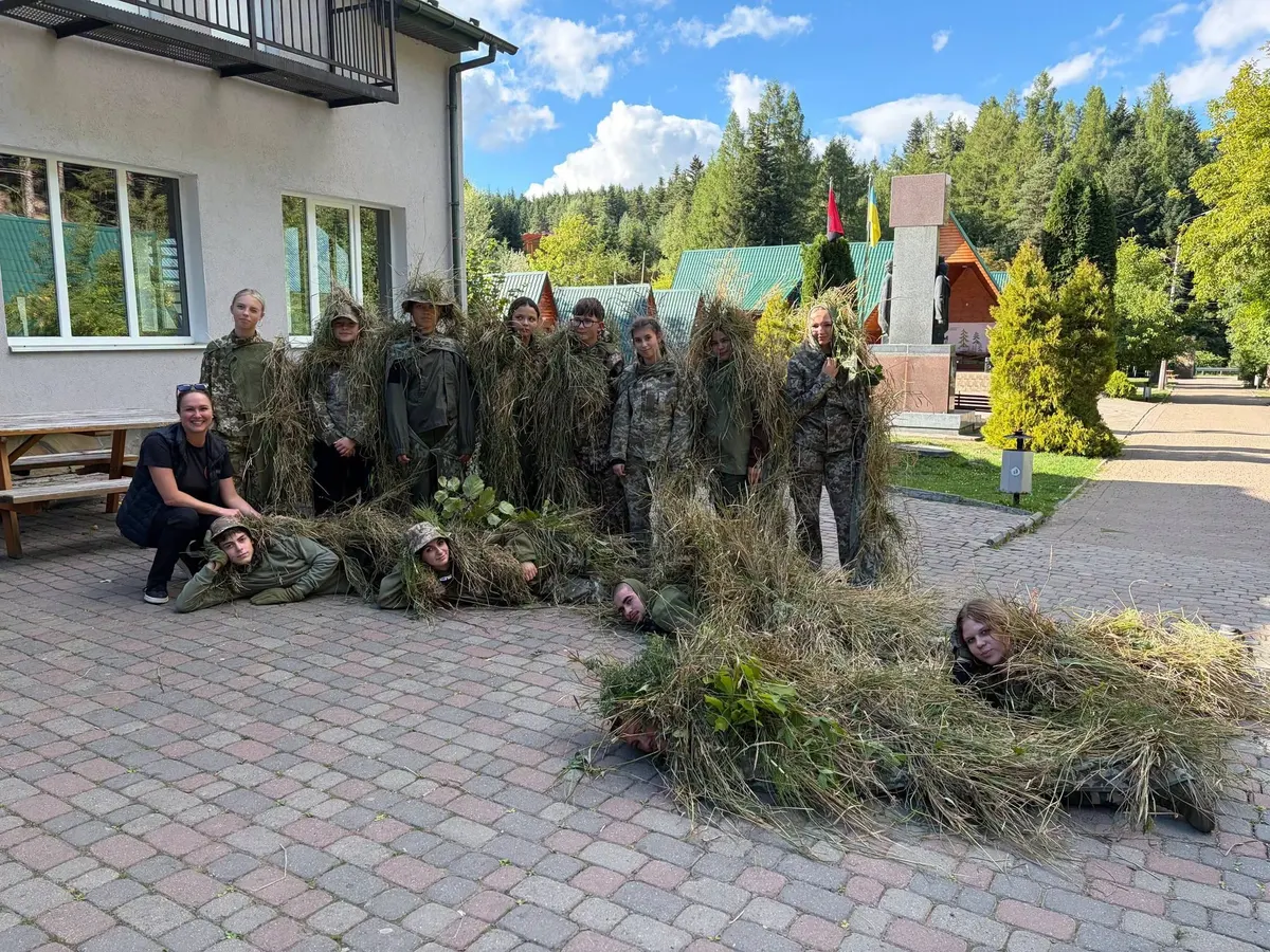 На Львівщині молодь пройшла військово-патріотичний вишкіл у Сприні