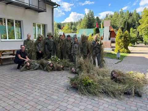 На Львівщині молодь пройшла військово-патріотичний вишкіл у Сприні