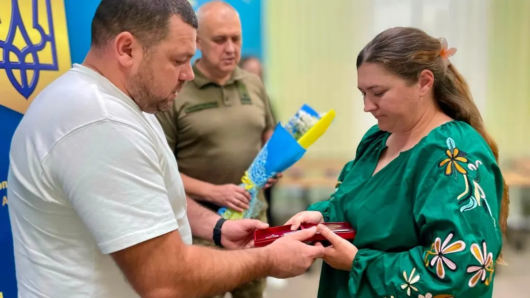 На Золотоніщині чотирьох загиблих військових відзначили державними нагородами
