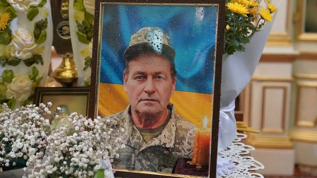 На Тернопільщині поховали військового Василя Ткаченка