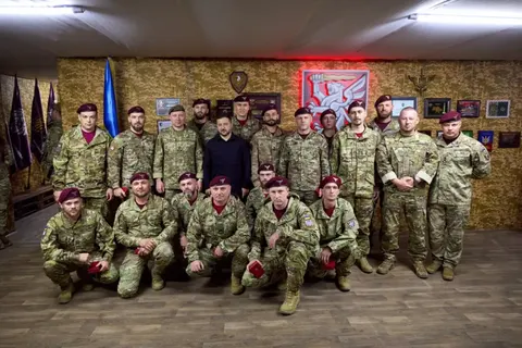Зеленський і Драпатий відвідали позиції ЗСУ на Олександрівському напрямку