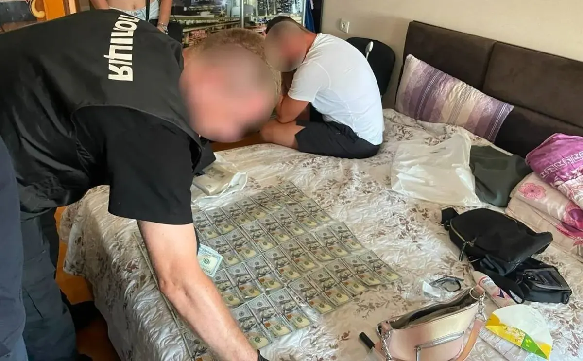 Правоохоронці викрили схему допомоги військовим у дезертирстві за 2-8 тисяч доларів