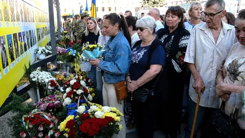 У Житомирі відкрили 16-й стенд пам'яті загиблих захисників