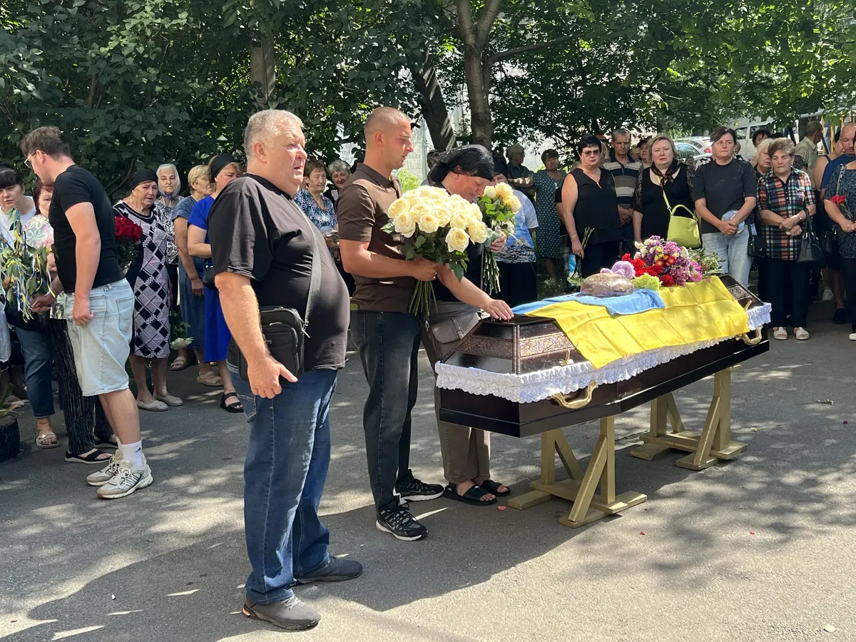 У Вінниці попрощалися з Віктором Гусляковим, який загинув від удару дрона