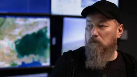 «Мадяр»: нові угруповання військ на Донеччині працюватимуть за стандартами Smart