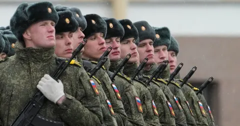 Кремль уникає нової мобілізації, але добровольців стає менше