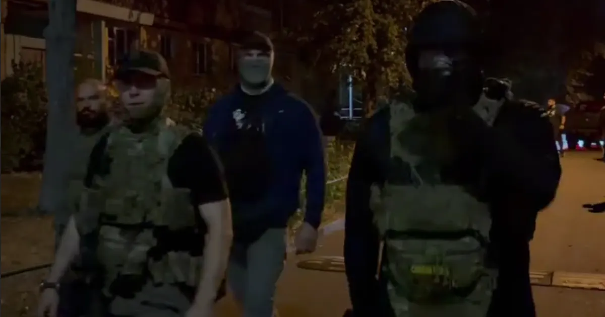 СБУ: на співробітників напали під час обшуку, застосовано зброю