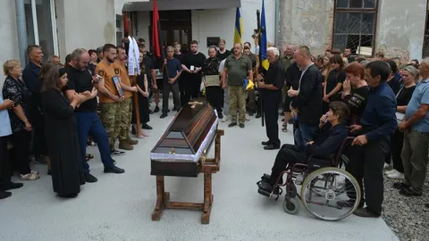 На Тернопільщині попрощалися з 23-річним прикордонником Андрієм Іскоростенським