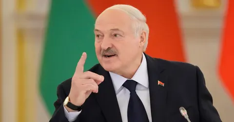 Білорусь розпочала перевірку боєготовності армії: перша бригада у повній готовно