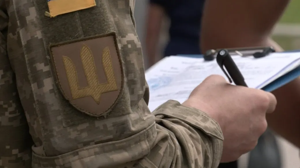 У Луцьку затримали водія, який наїхав на військовослужбовця ТЦК