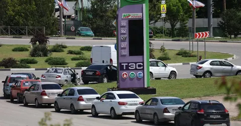 Жорін: дефіцит пального в РФ першими відчують цивільні