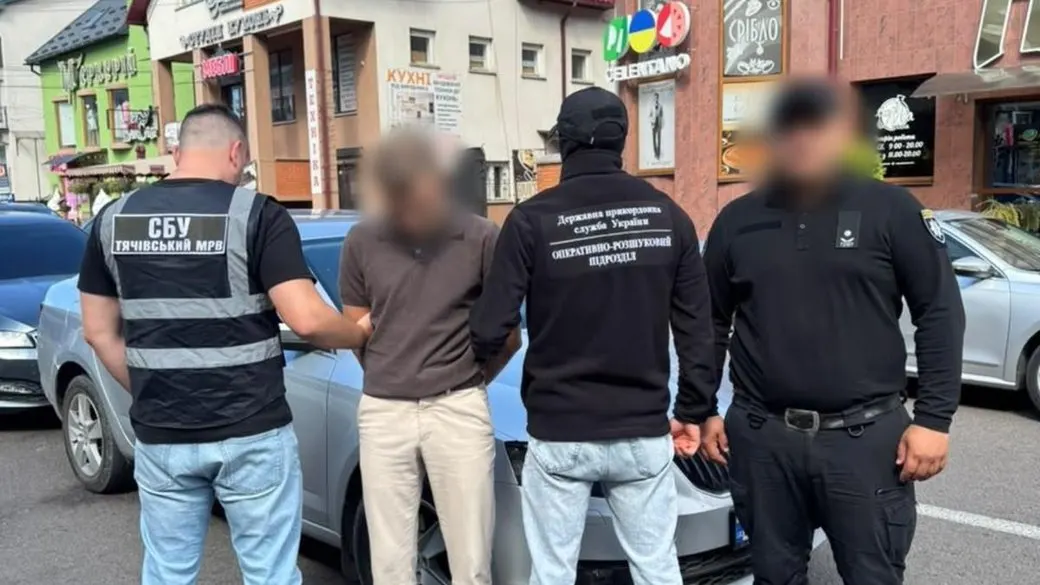 На Закарпатті затримали чоловіка за підозрою в організації переправлення через кордон