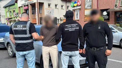На Закарпатті затримали чоловіка за підозрою в організації переправлення через к