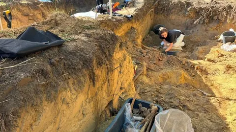 У Львові ексгумували останки 24 військових на Голосківському цвинтарі