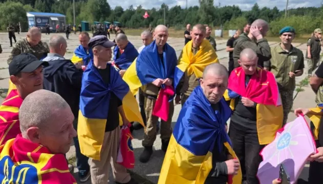 Україна повернула 103 військових з російського полону