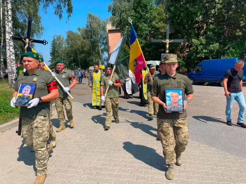 У Чернівцях попрощалися з двома загиблими військовими