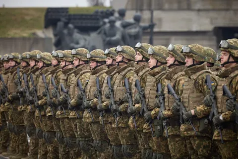 Бійці Нацгвардії, ДПСУ та поліції отримуватимуть до 460 тисяч гривень на місяць