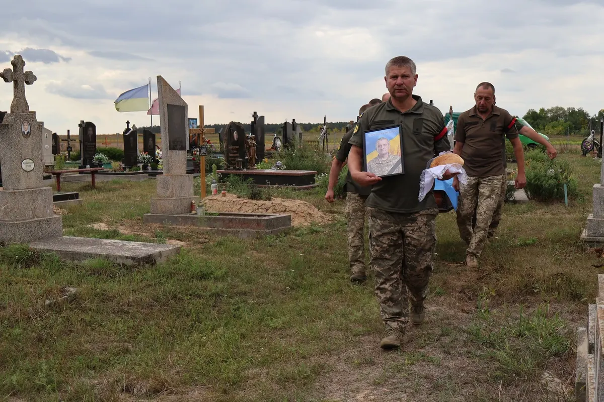 На Волині попрощалися з військовим Леонідом Фищуком