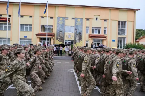 209 першокурсників склали посвяту у Ліцеї ім. Героїв Крут на Львівщині
