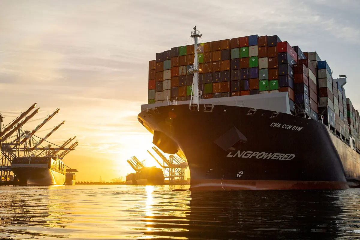 Samsung позивається до CMA CGM на $186 млн через контейнерні збори