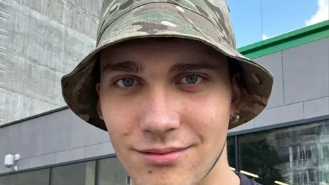 Син Олега Скрипки відповів на критику після демобілізації