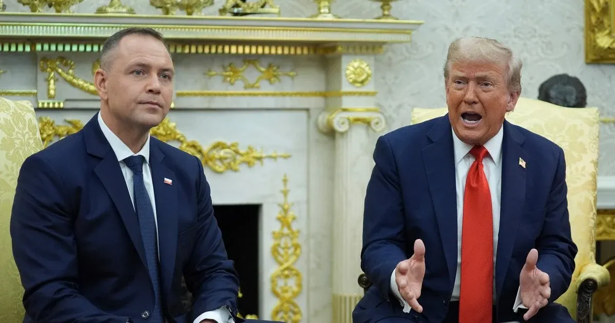 Навроцький: постійну базу США в Польщі можуть назвати «Форт Трамп»