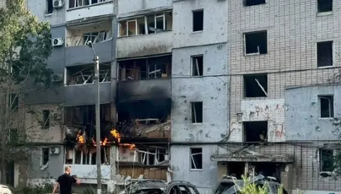 Удар по багатоповерхівці в Павлограді: одна людина загинула