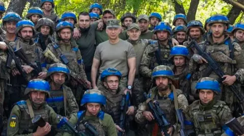 225-й полк заперечує створення «загороджувальних загонів» після розслідування Te