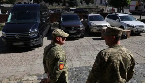 Львів передав військовим техніку на 5,8 млн грн