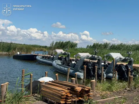 Командира військової частини на Одещині затримали за будівництво будинку підлеглими