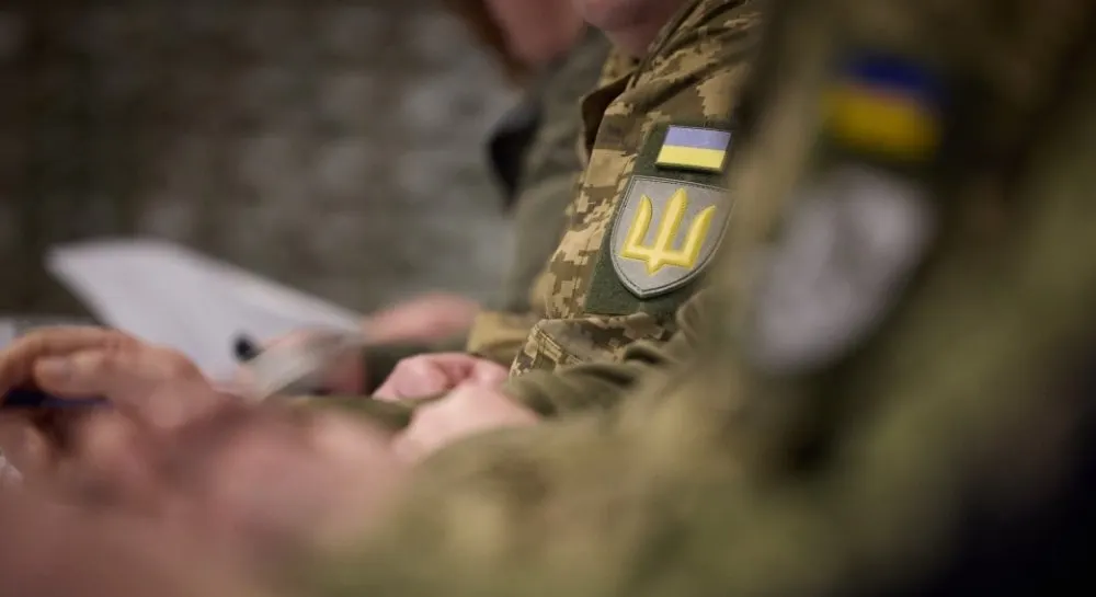 Зеленський доручив посилити оборону Запоріжжя та області