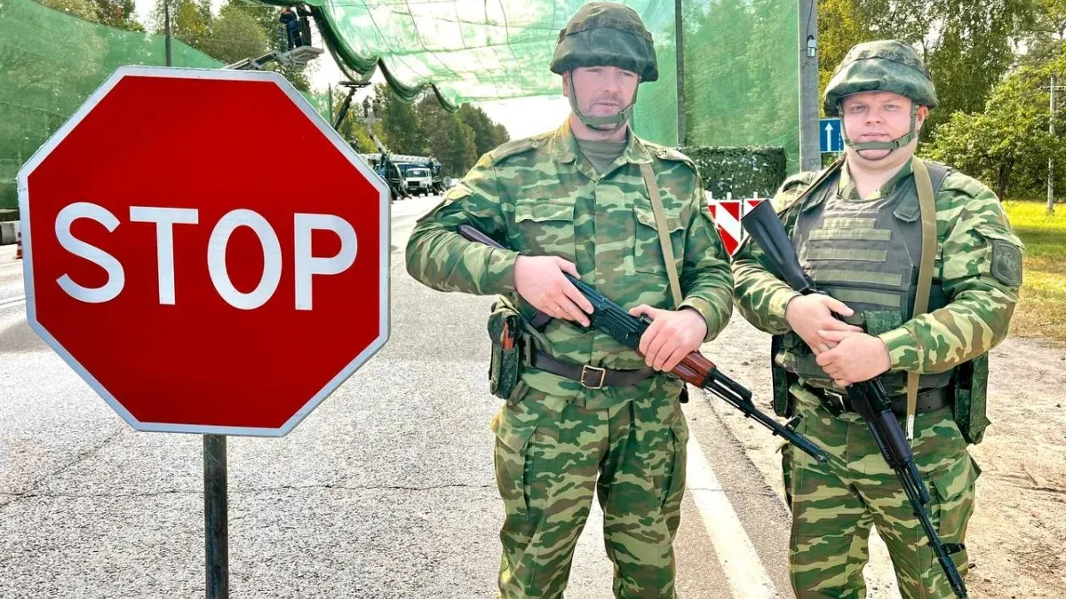На кордоні з Чернігівщиною Білорусь ставить блокпости й антидронові сітки