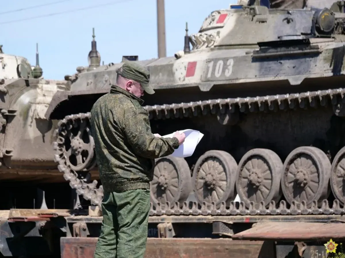 В Білорусі нанесли на мапу 150 військових об'єктів, що загрожують Україні
