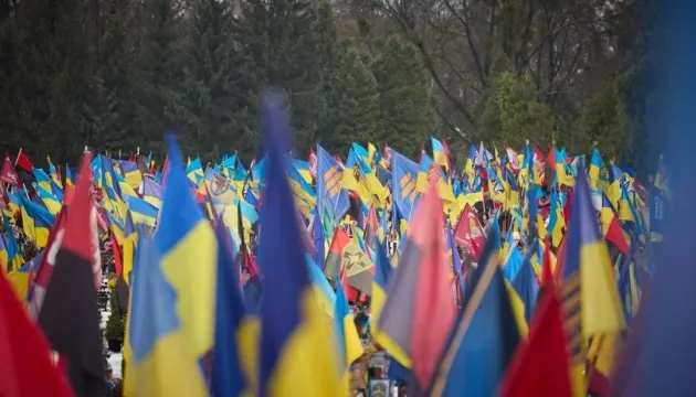 День 1648: атака по Київщині, удари по РФ, втрати і допомога