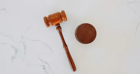 Суд зобов'язав Міноборони повторно розглянути заяву сина загиблого бійця на 15 м